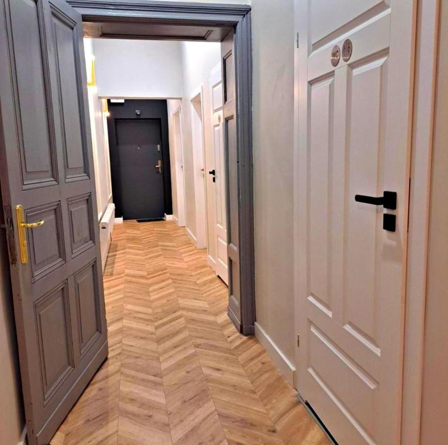 Kopernik Premium Rooms Apartment Torun Exterior foto